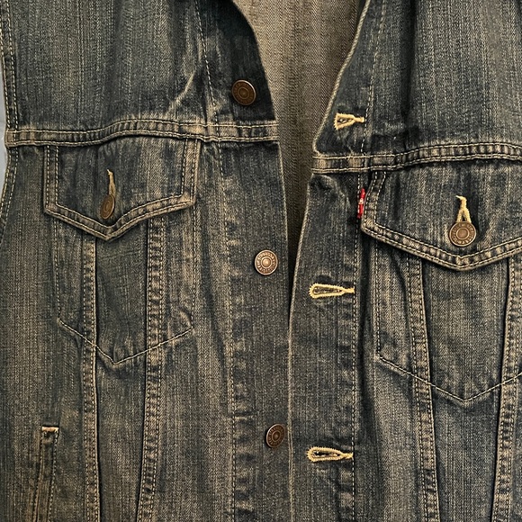 Levi's Blue Denim Vest - Picture 2 of 9